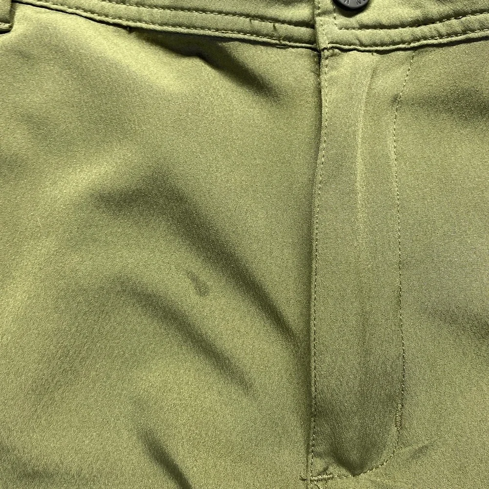 Magellan Outdoors Fish Gear Fishing Chino Shorts Mens 40 Green Water Resistance